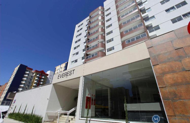 Apartamento 410 Everest Flat Service *